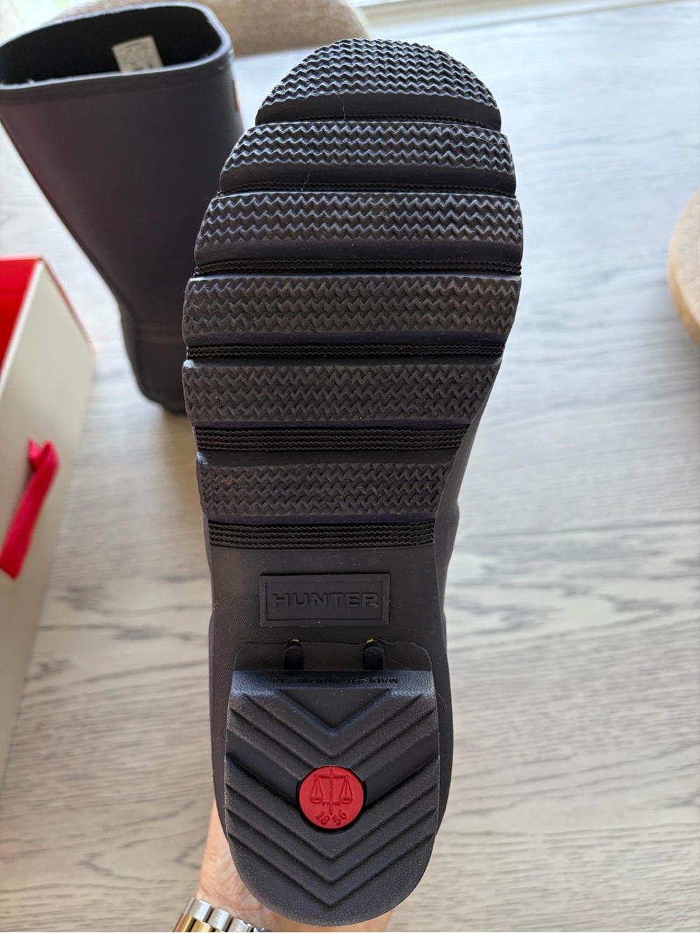 Hunter Black Rubber Rain Boots with Interior Logo - Picture 4 of 6